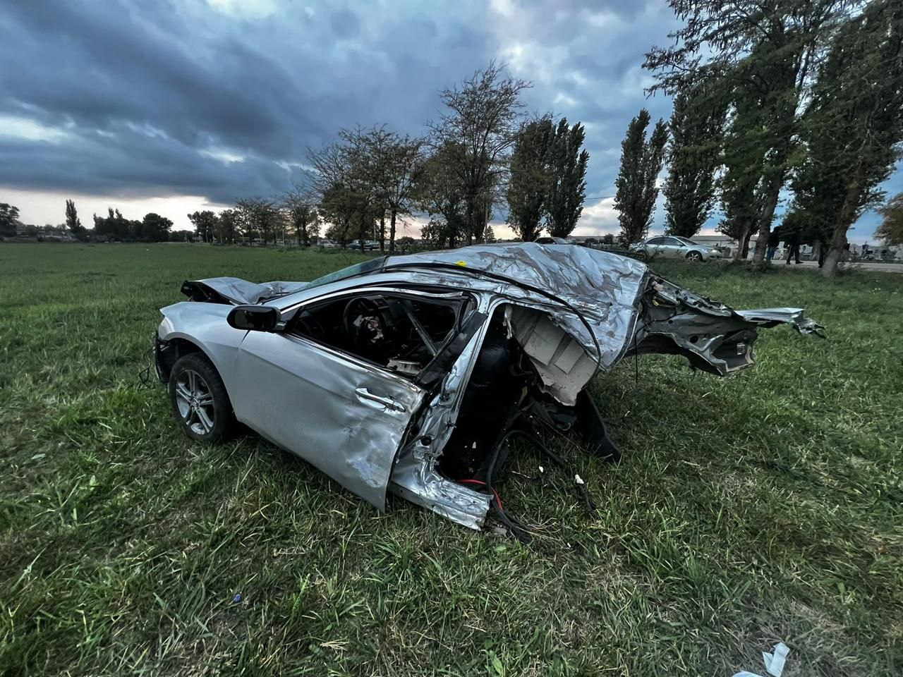 Легковушку разорвало напополам в аварии в Красноармейском районе